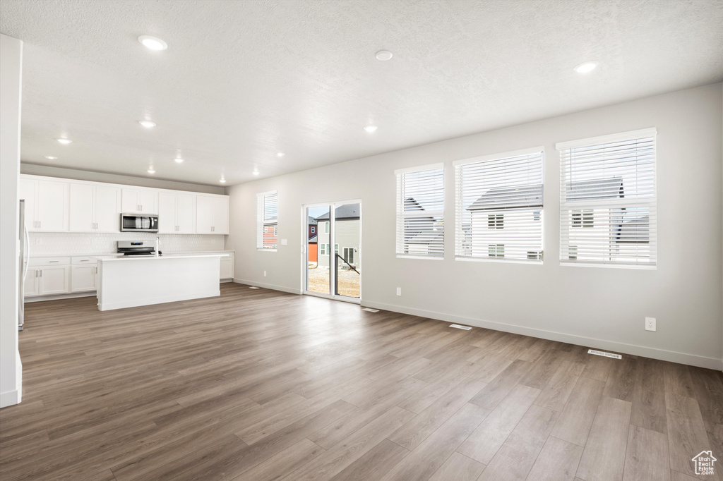Photo 13 for MLS #2110634 at 372 W 600 North #42