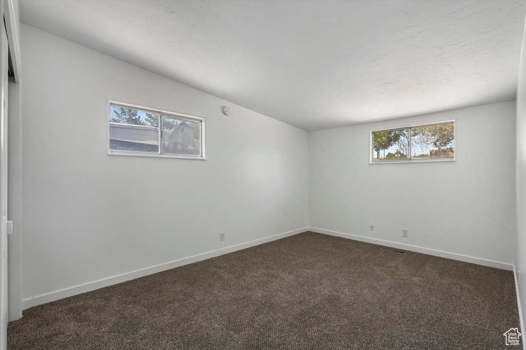 Photo 12 for MLS #2110645 at 1456 Scott Cir