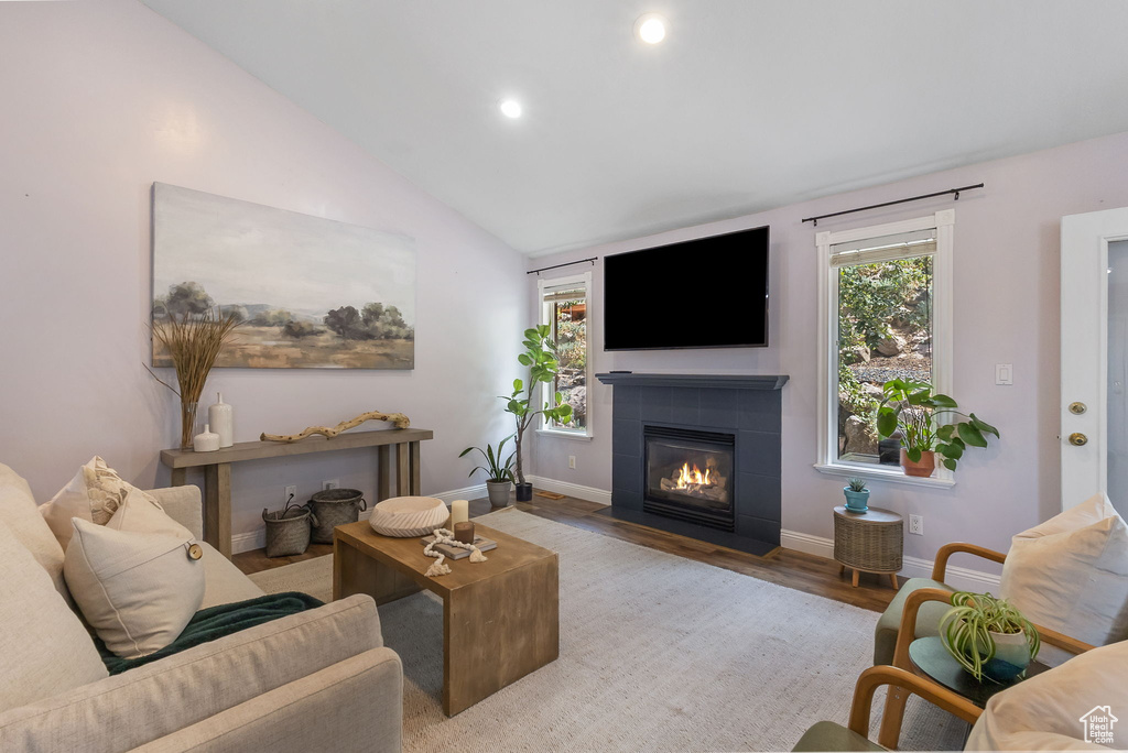 Photo 2 for MLS #2110646 at 840 Avalon Hills Dr