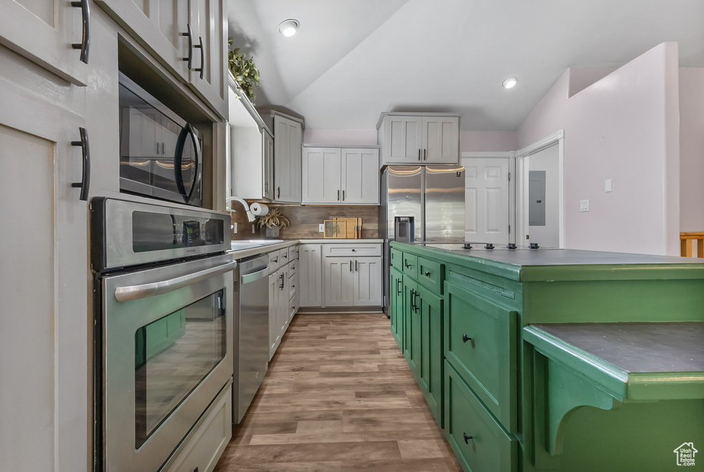 Photo 4 for MLS #2110646 at 840 Avalon Hills Dr