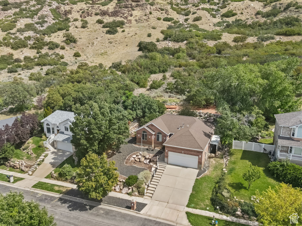 Photo 22 for MLS #2110646 at 840 Avalon Hills Dr