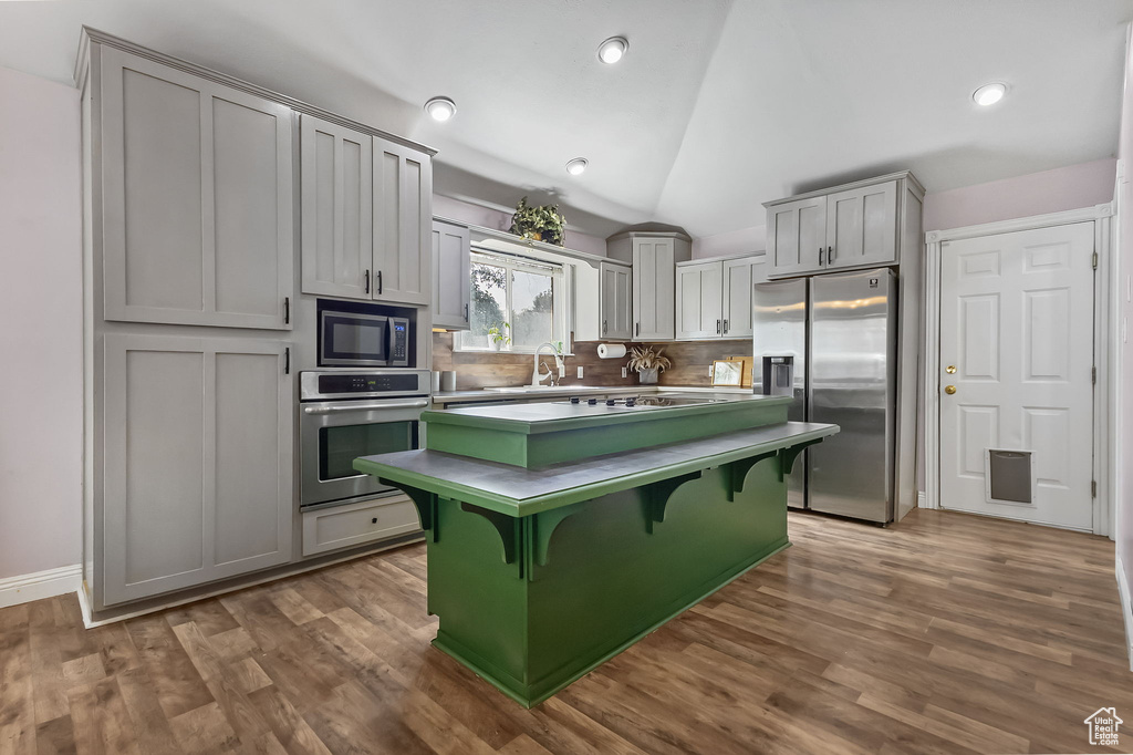 Photo 8 for MLS #2110646 at 840 Avalon Hills Dr