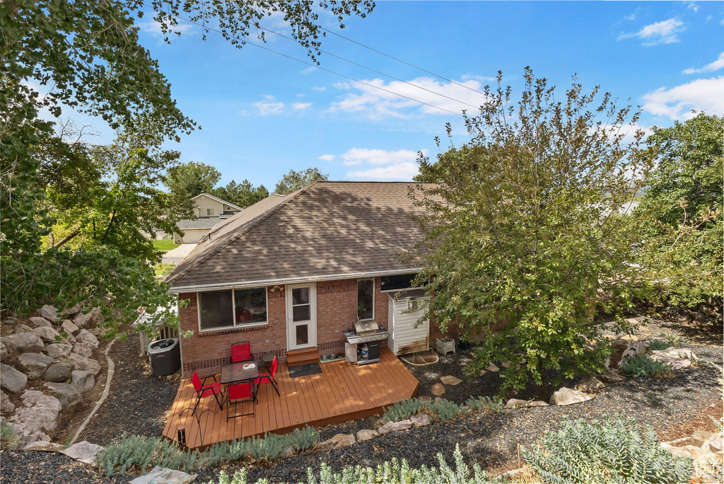 Photo 20 for MLS #2110646 at 840 Avalon Hills Dr