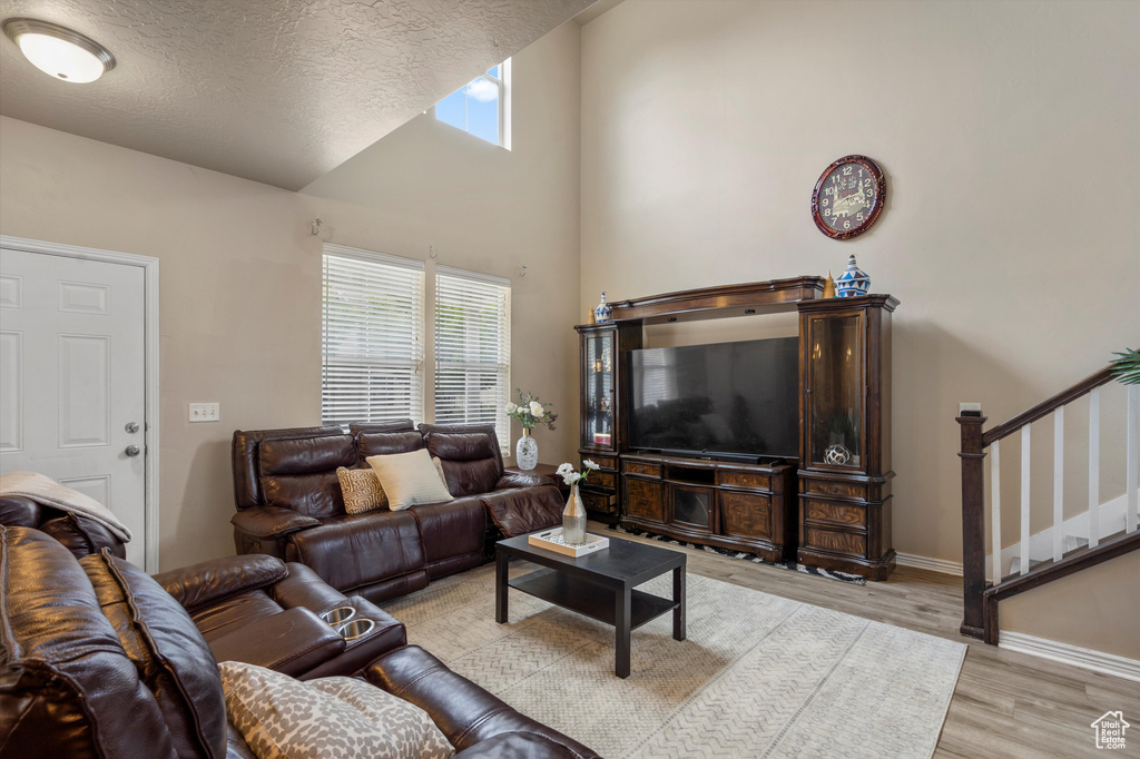 Photo 5 for MLS #2110665 at 1573 W Kinloch Way