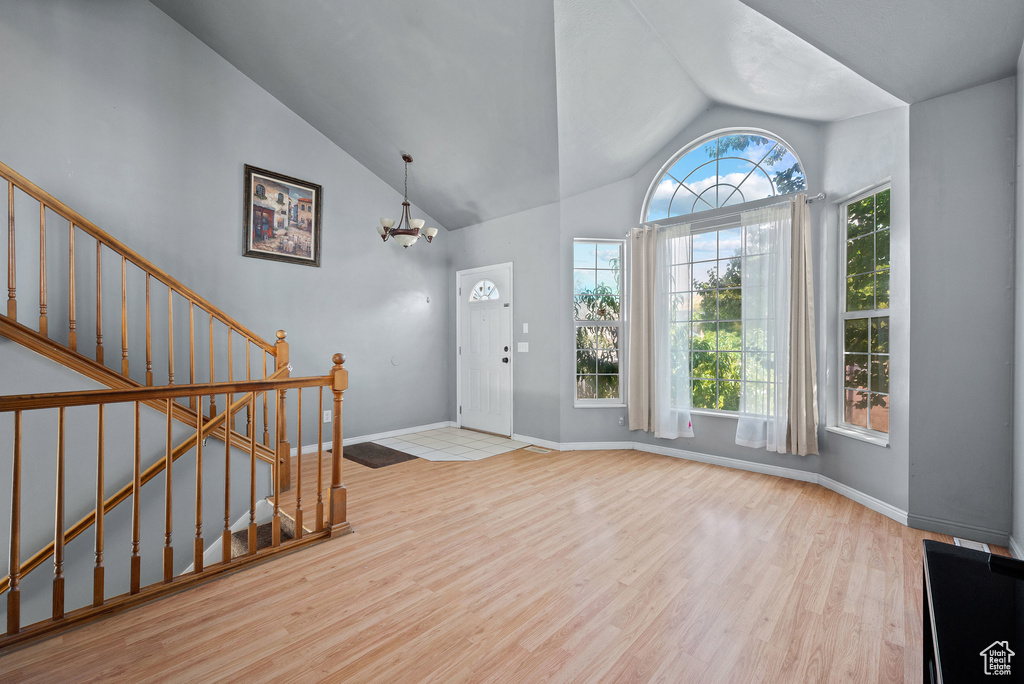 Photo 6 for MLS #2110668 at 1989 W Sir Timothy Ave