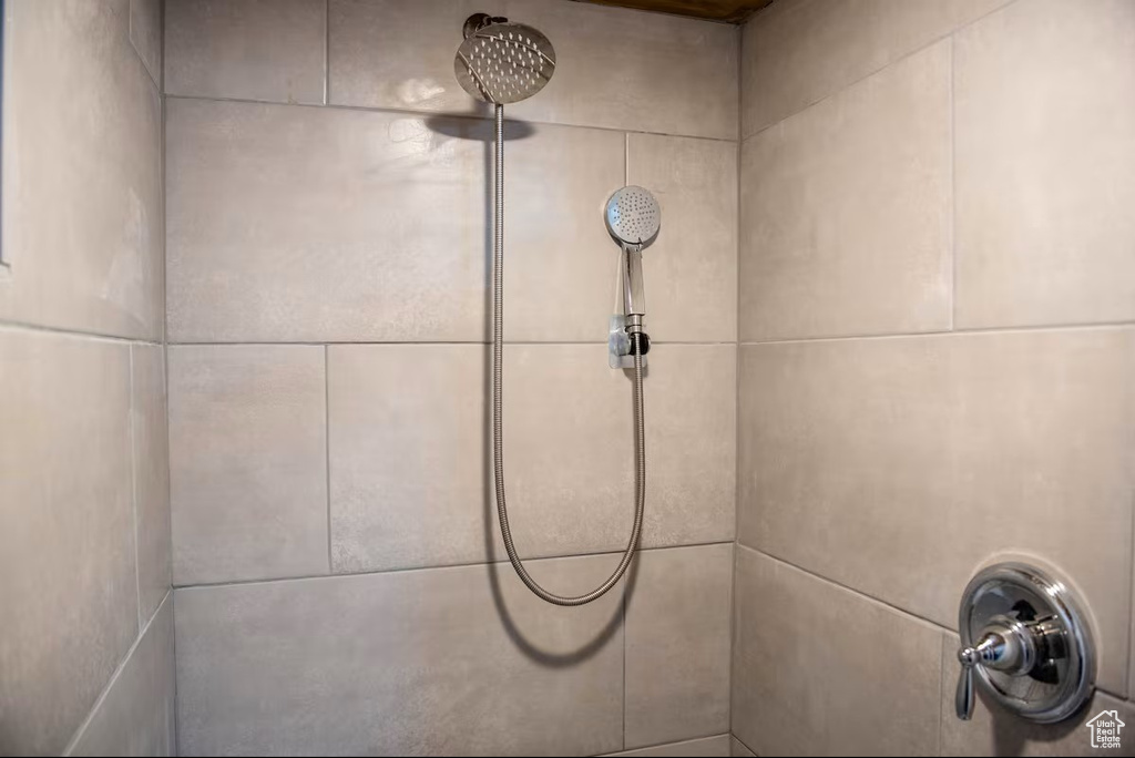 Photo 33 for MLS #2110672 at 522 E 34 West