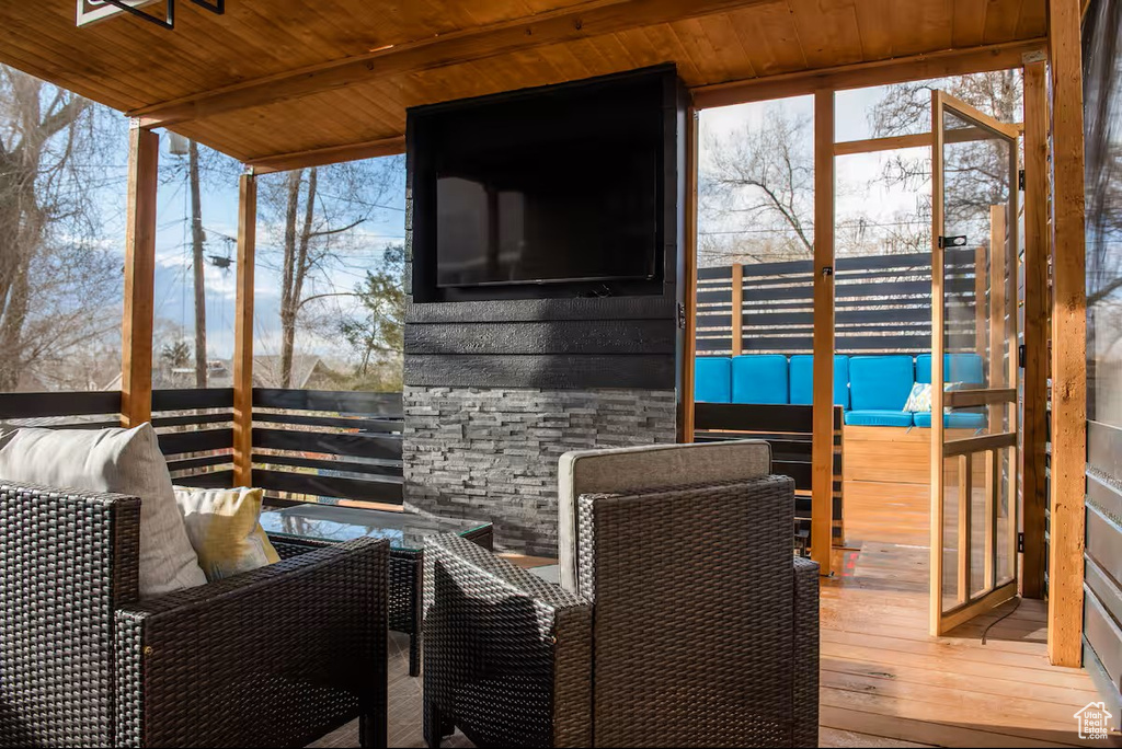 Photo 38 for MLS #2110672 at 522 E 34 West