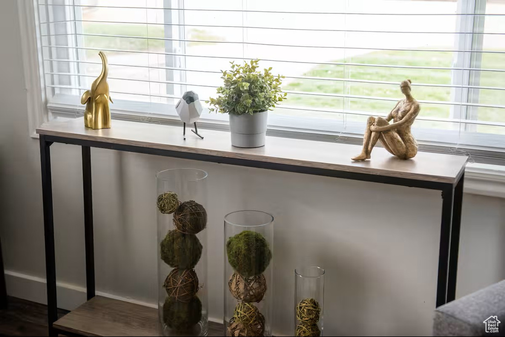 Photo 5 for MLS #2110672 at 522 E 34 West