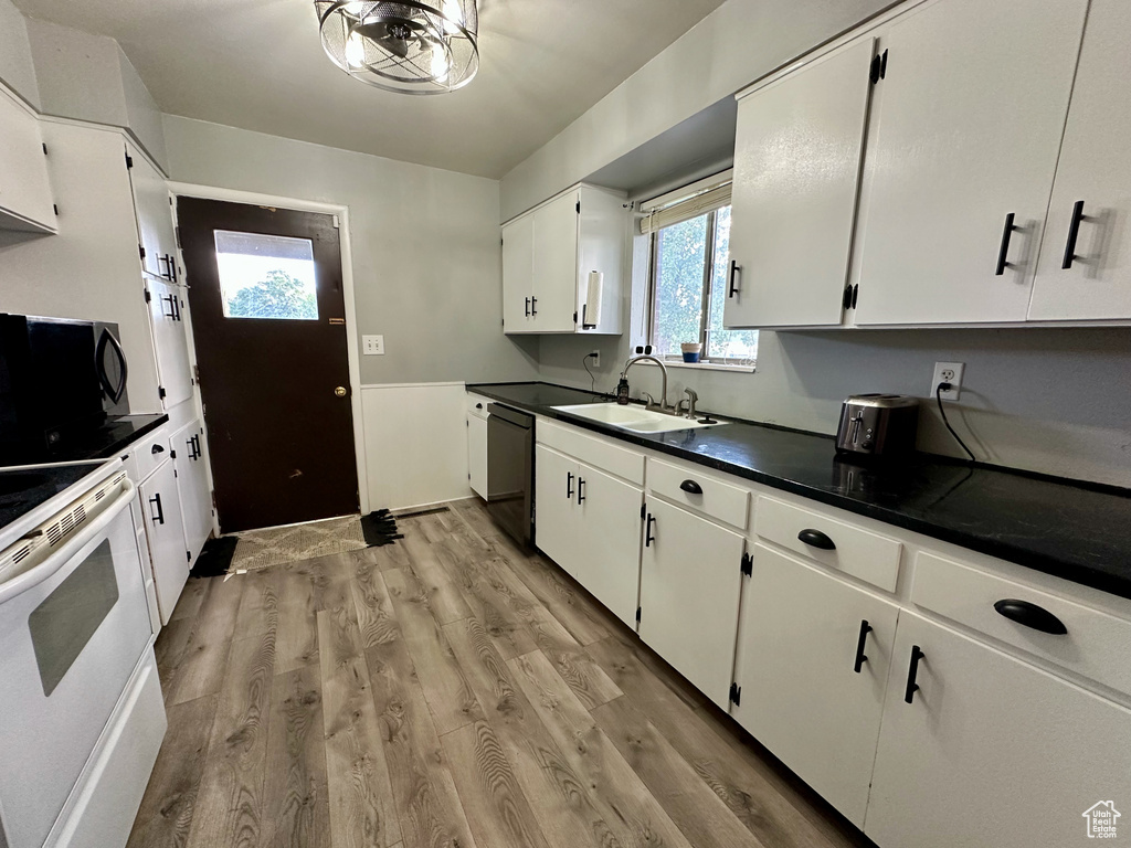 Photo 12 for MLS #2110678 at 605 N 300 East