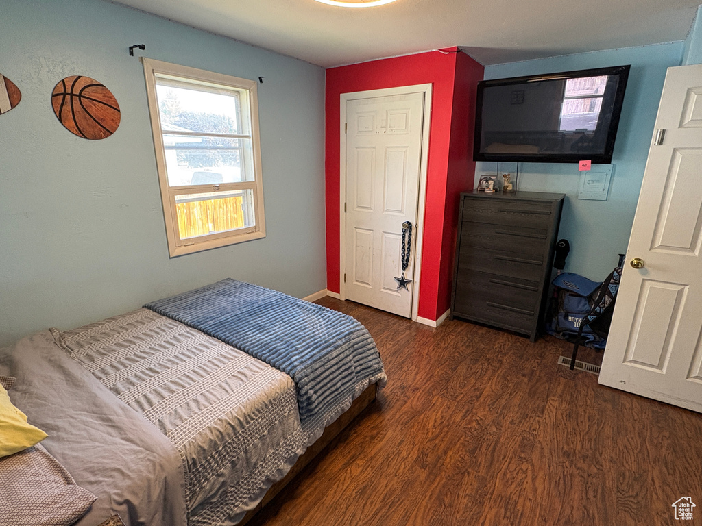 Photo 7 for MLS #2110682 at 121 N 3rd St