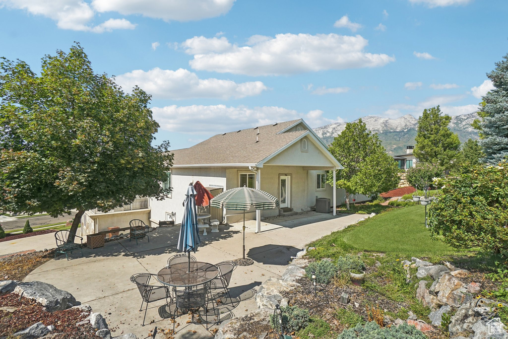 Photo 10 for MLS #2110685 at 710 Ridge Crest Ct