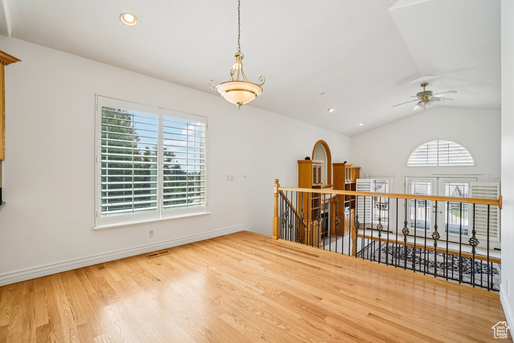 Photo 22 for MLS #2110685 at 710 Ridge Crest Ct