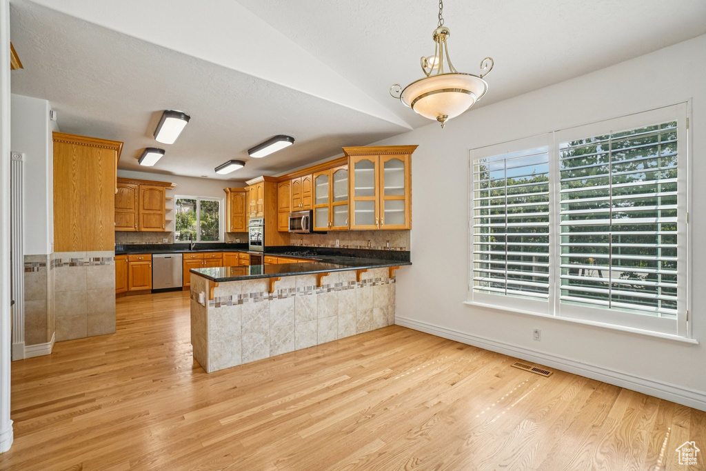 Photo 21 for MLS #2110685 at 710 Ridge Crest Ct