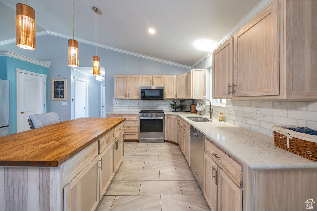 Photo 6 for MLS #2110694 at 2276 N 4500 West