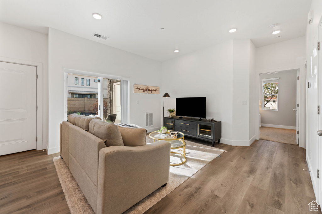 Photo 10 for MLS #2110706 at 5801 S Garnet Dr #1-101