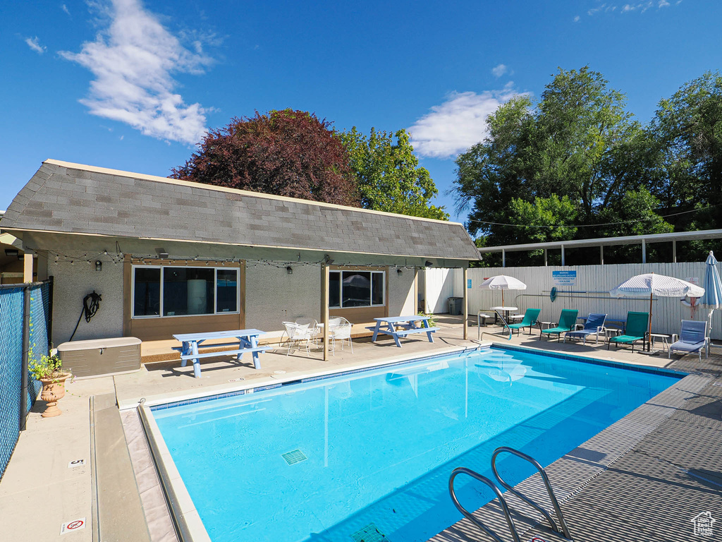 2220 E MURAY HOLLADAY RD #322 Holladay, UT 84117