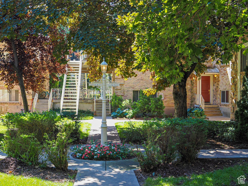 2220 E MURAY HOLLADAY RD #322 Holladay, UT 84117