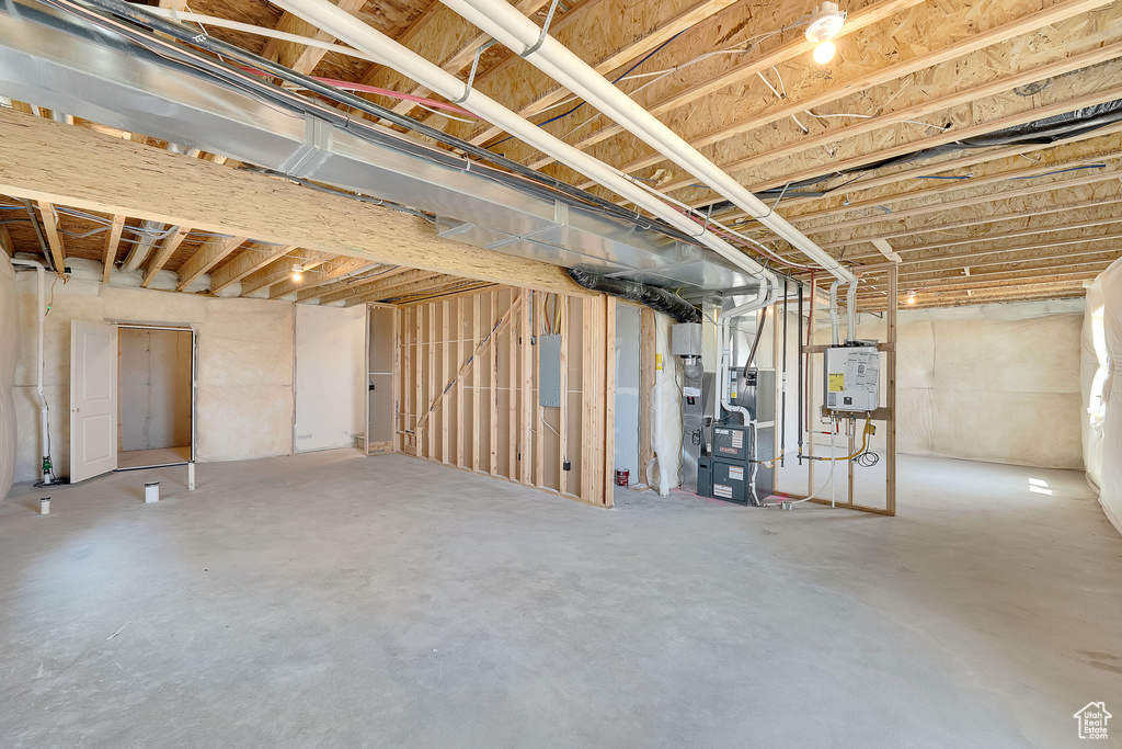 233 W 800 #345 Willard, UT 84340