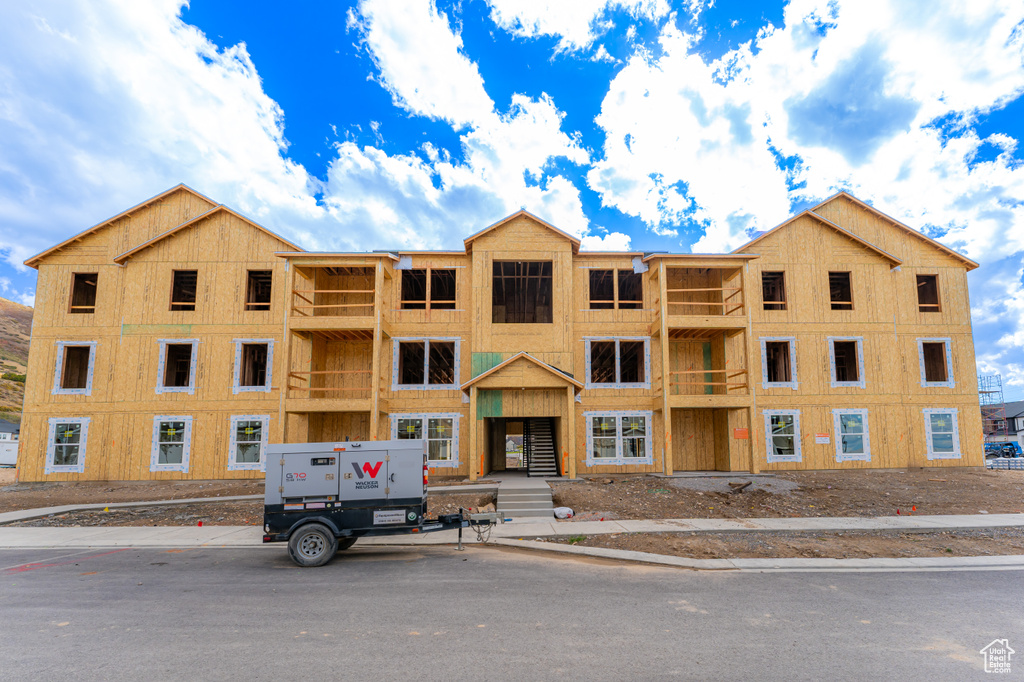 Photo 1 for MLS #2110717 at 709 W 4500 South #N203