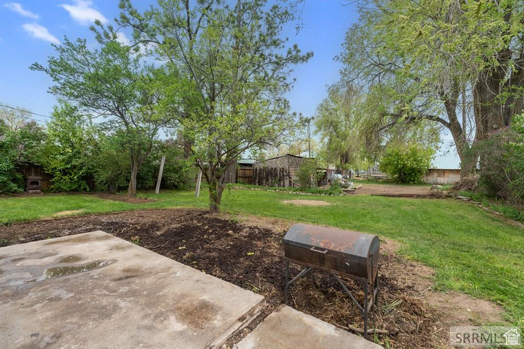 Photo 22 for MLS #2110719 at 225 W Kootenai Ave