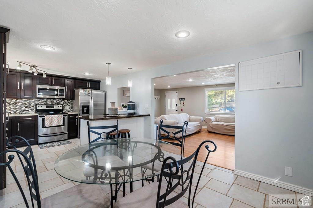 Photo 14 for MLS #2110721 at 145 Tabor Ave