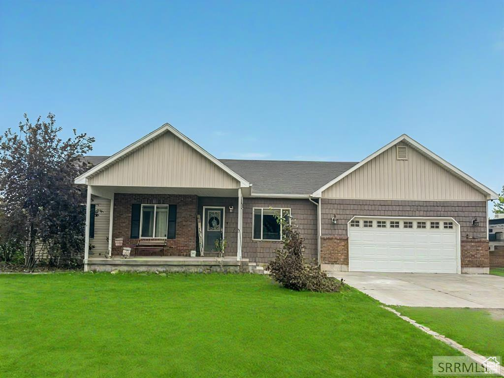 Photo 2 for MLS #2110726 at 3918 E 144 North
