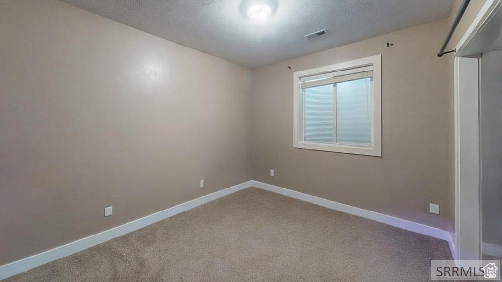 Photo 14 for MLS #2110726 at 3918 E 144 North