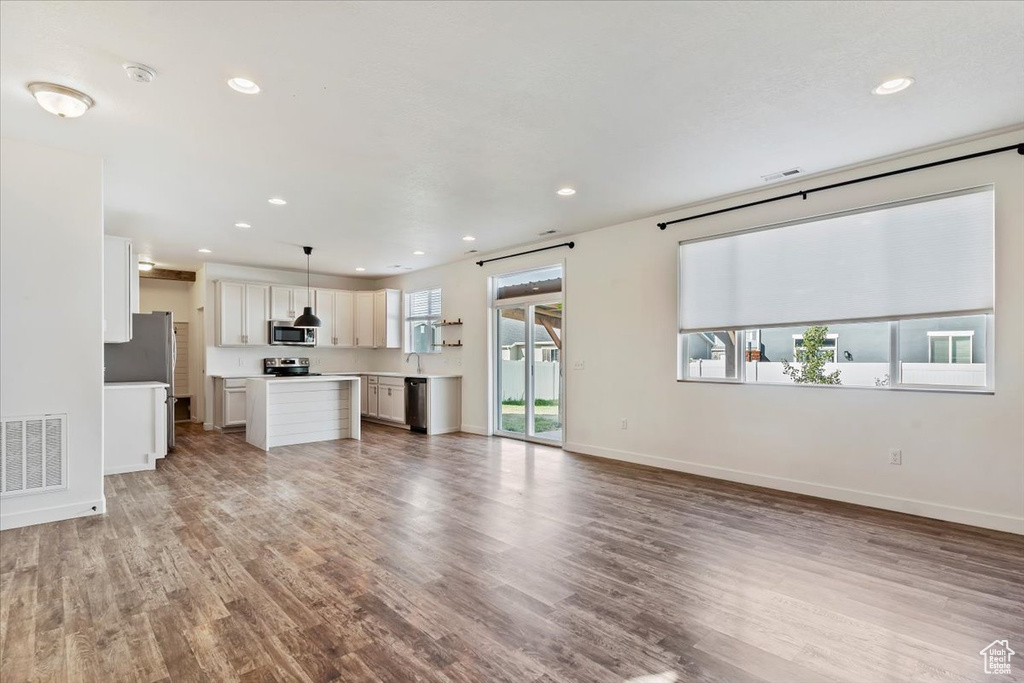 Photo 7 for MLS #2110730 at 3442 S Poplar Ln