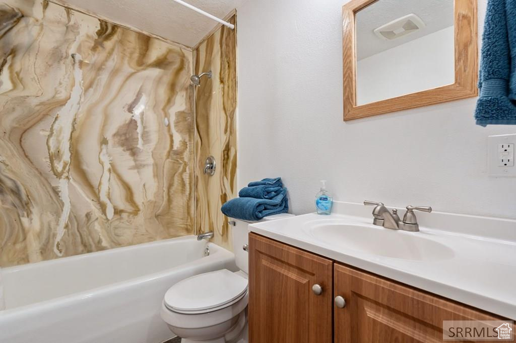 Photo 48 for MLS #2110734 at 4406 E 100 North