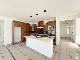 7296 S SOPHIA CT #208 West Jordan, UT 84081