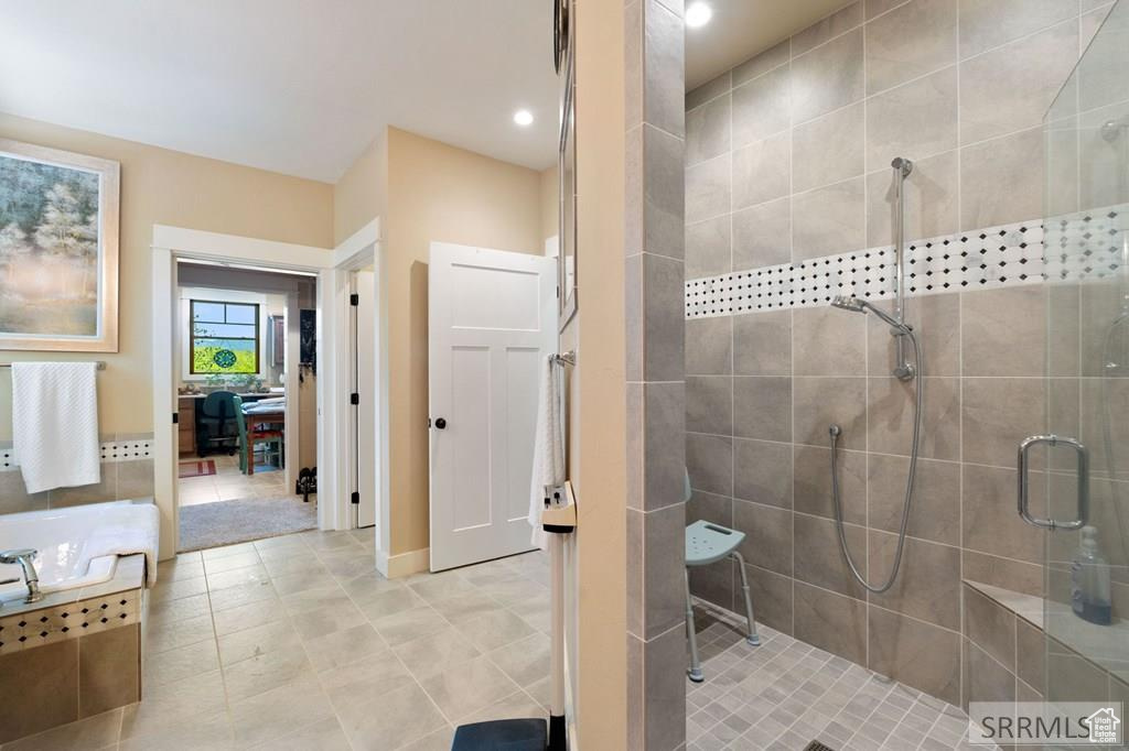 Photo 33 for MLS #2110749 at 6289 N Fox Meadow Dr