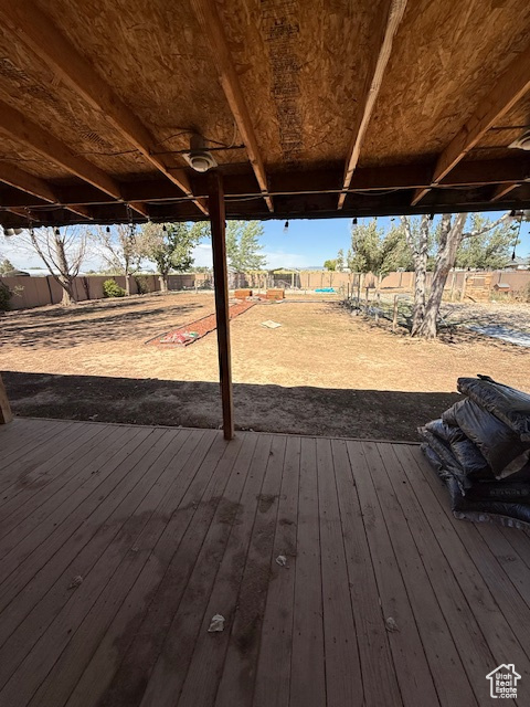 Photo 19 for MLS #2110750 at 723 E Rose Ln