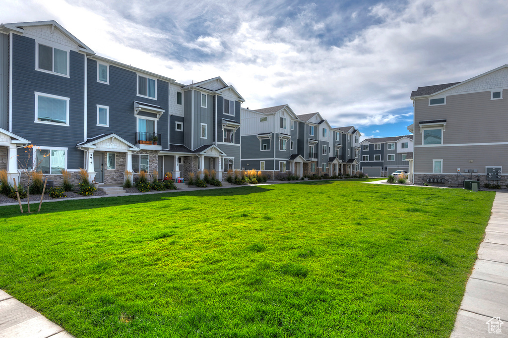 3944 N EAGLE POINT LN Eagle Mountain, UT 84005