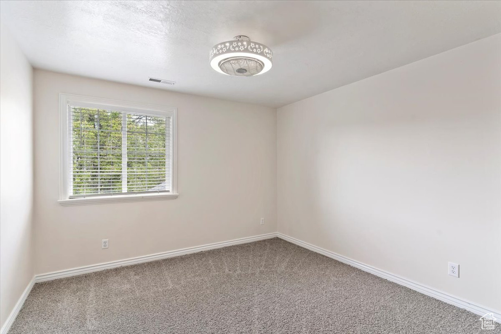 Photo 30 for MLS #2110766 at 1558 E 2400 North