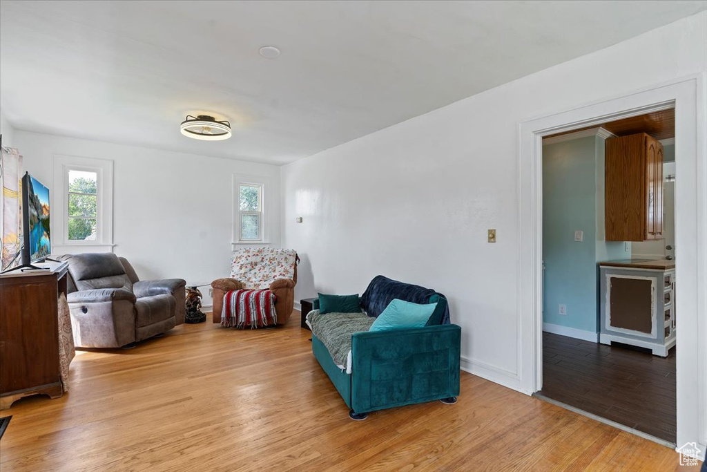 Photo 7 for MLS #2110767 at 138 W Utah Ave