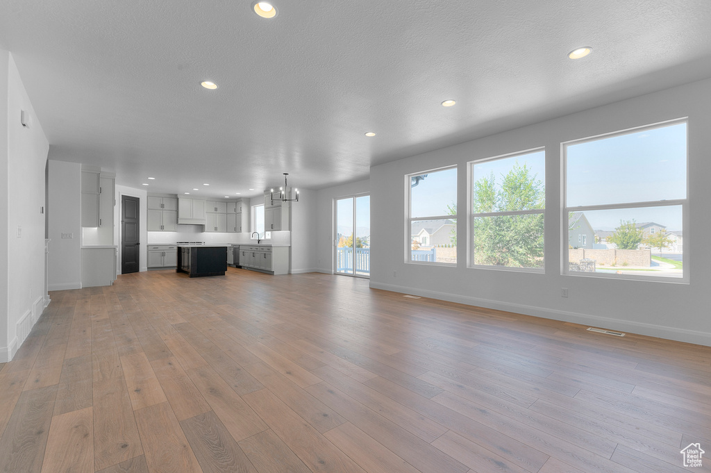 611 N BRIARWOOD LN Lindon, UT 84042