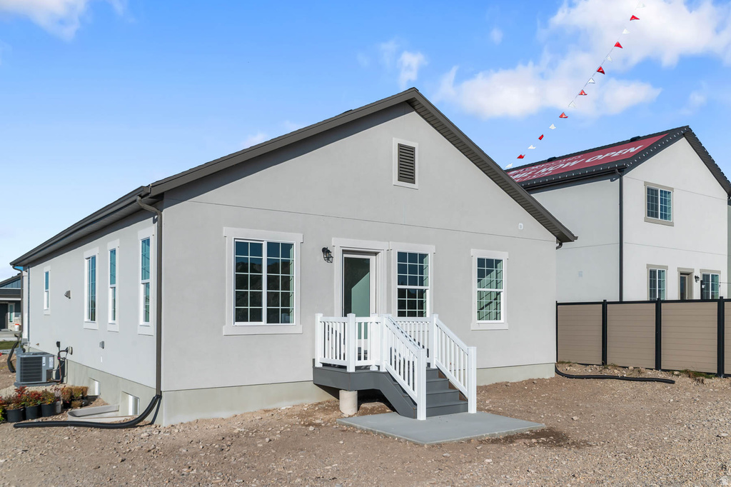 8203 W GALLATIN PEAK RD Magna, UT 84044