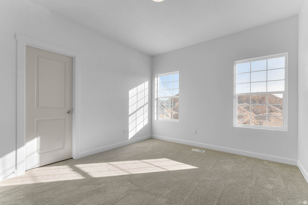 8203 W GALLATIN PEAK RD Magna, UT 84044