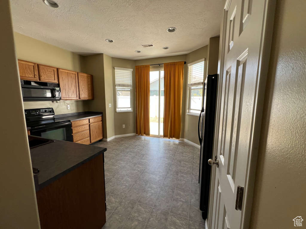 Photo 6 for MLS #2110776 at 715 N Leeds Ct