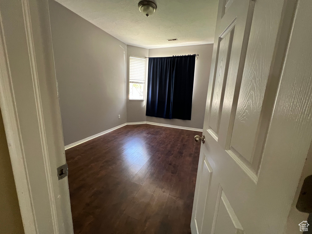 Photo 13 for MLS #2110776 at 715 N Leeds Ct