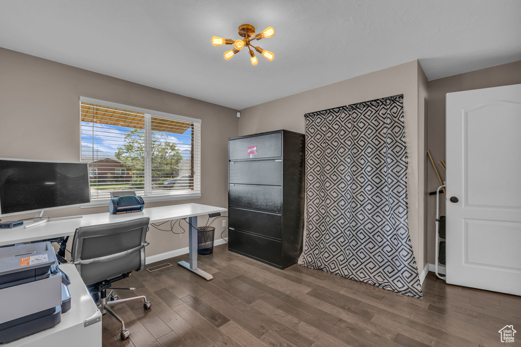 928 N 2075 W Farr West, UT 84404