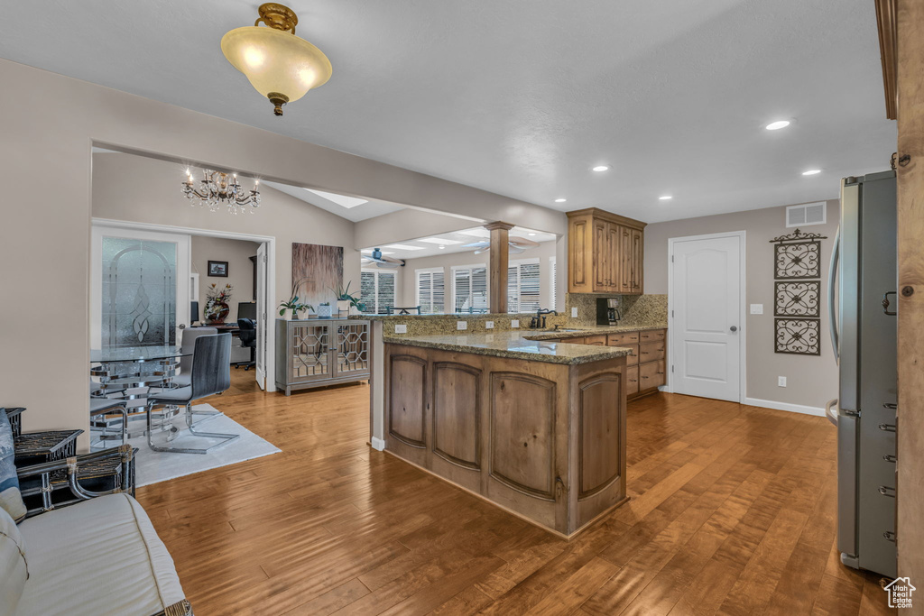928 N 2075 W Farr West, UT 84404