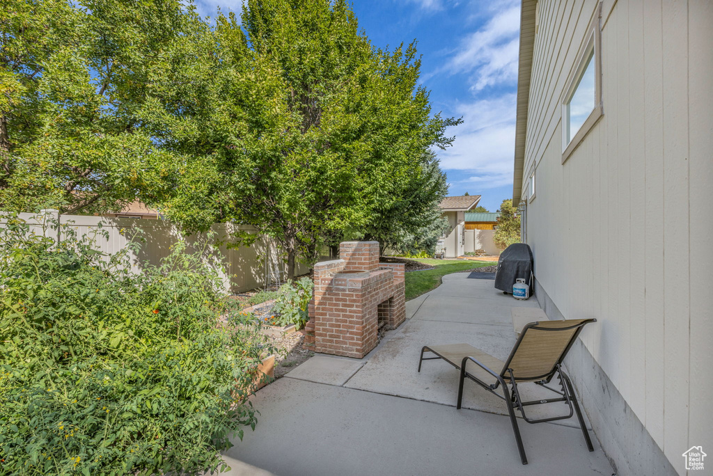 928 N 2075 W Farr West, UT 84404