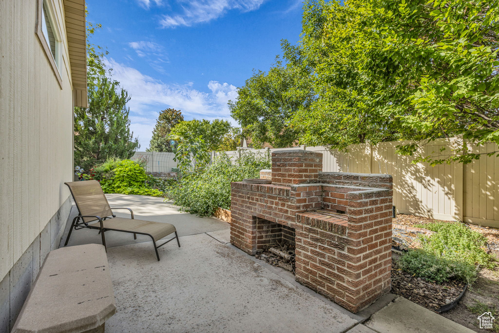 928 N 2075 W Farr West, UT 84404