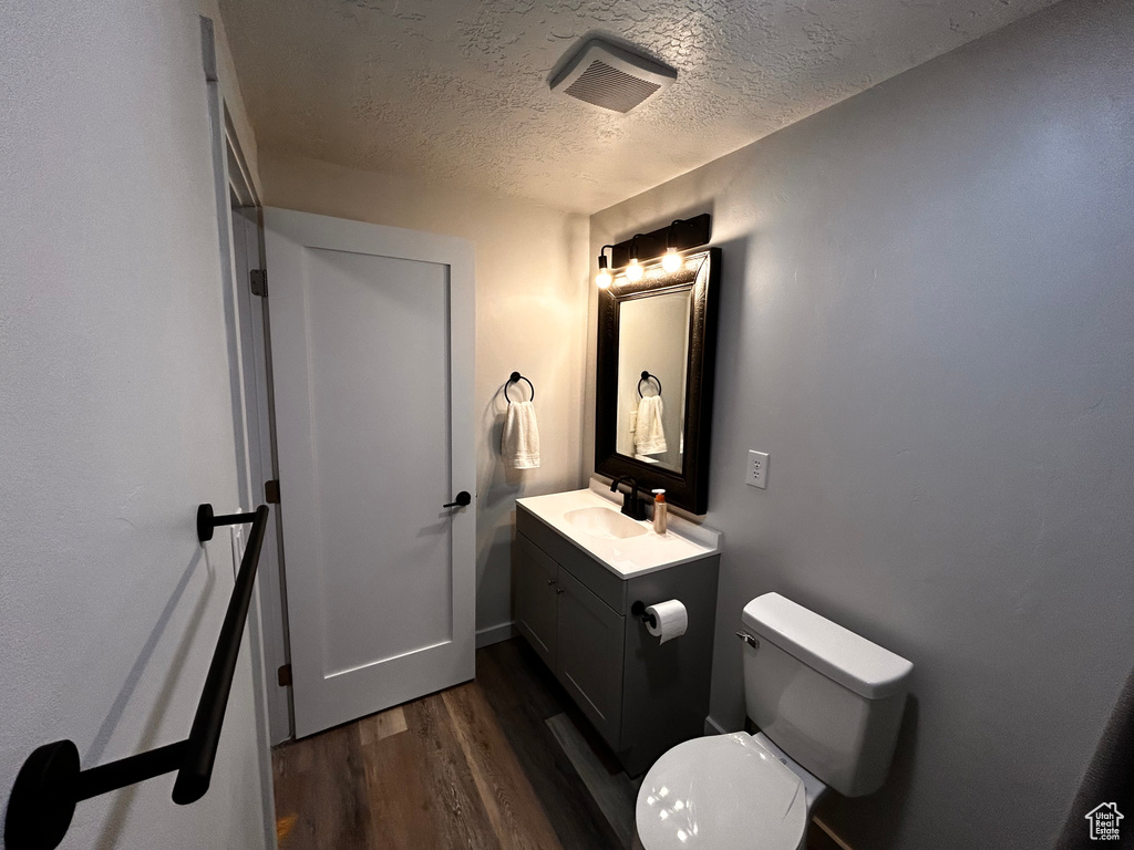 Photo 48 for MLS #2110782 at 1373 S Raintree Ln