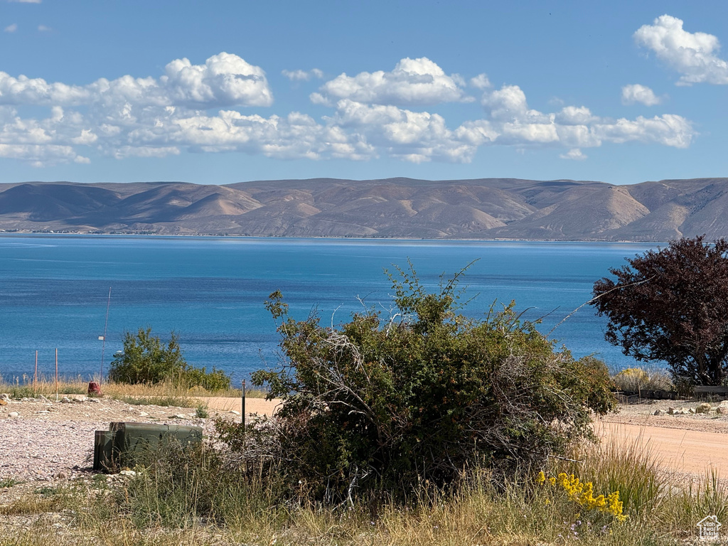 1481 N BROAD RD Garden City, UT 84028