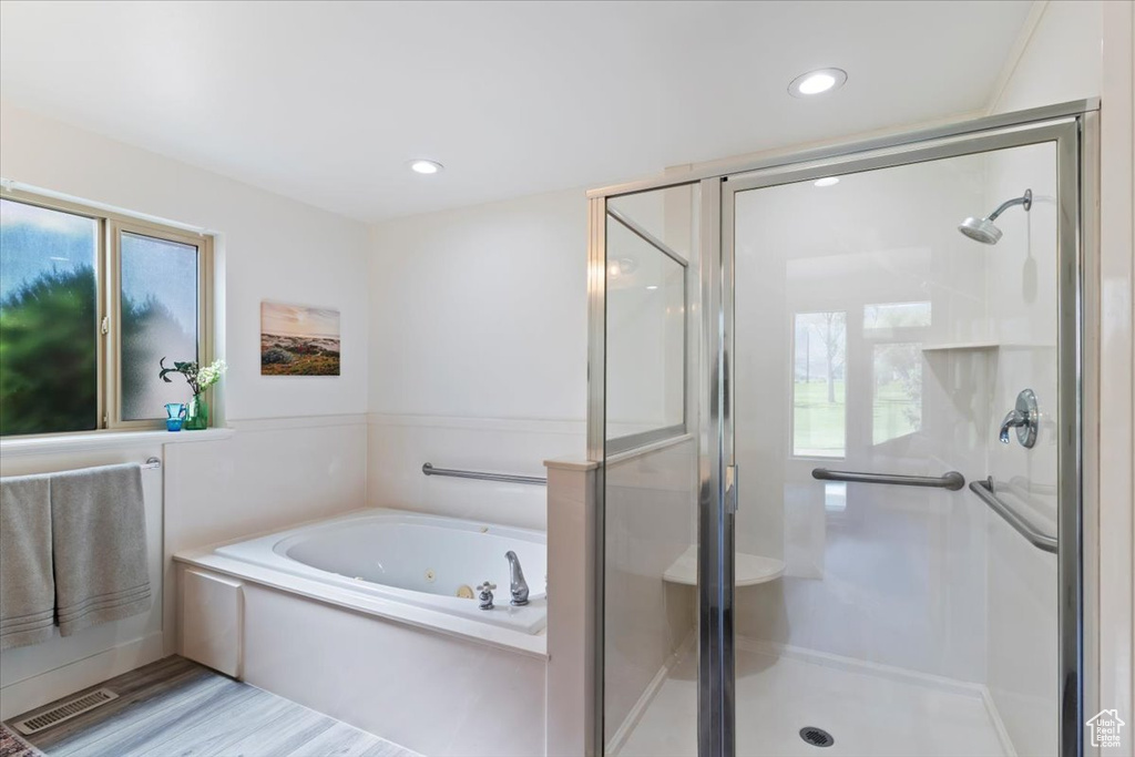 Photo 24 for MLS #2110793 at 212 Roseanne Cir