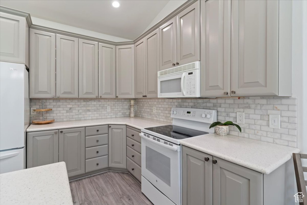 Photo 18 for MLS #2110793 at 212 Roseanne Cir