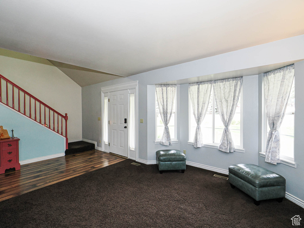 Photo 20 for MLS #2110798 at 415 N Columbus Ln
