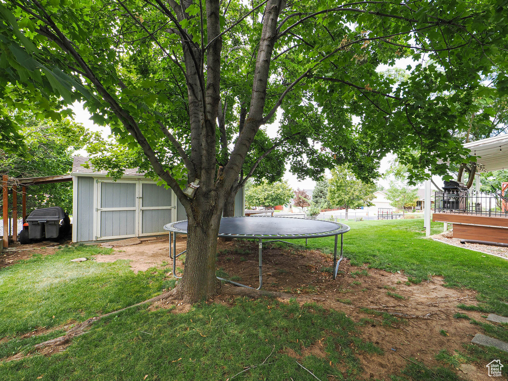 Photo 13 for MLS #2110798 at 415 N Columbus Ln
